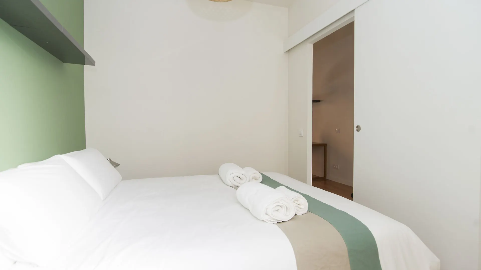Apartments Sfamilia Barcelona España